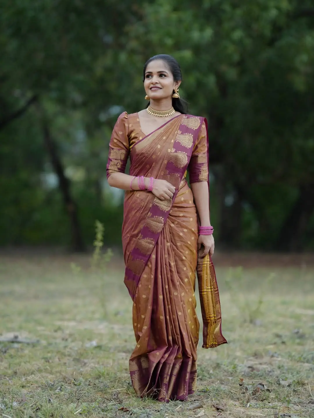 Wedding saree draping by Jinu in Palakkad